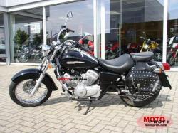 Honda VT125C Shadow