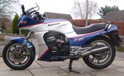 Kawasaki GPZ900R #7