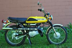 Kawasaki H T125 1983