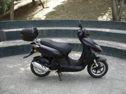 The efficient scooter Keeway ARN 125