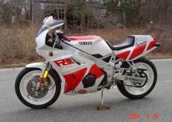 Yamaha FZR 400 1988 #6