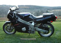 Yamaha FZR 600 1993 #9
