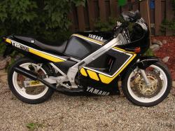 Yamaha TZR 250 1988 #2