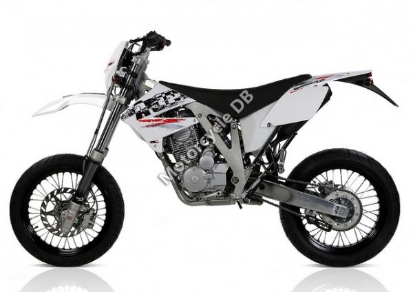 AJP Pr4 125 Enduro 2010 #1