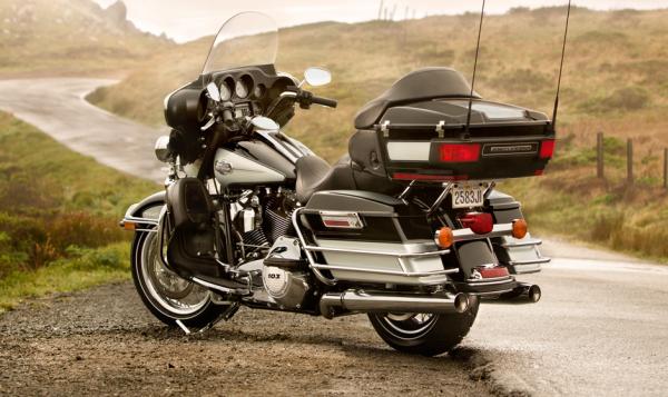 Harley-Davidson CVO Ultra Classic Electra Glide 110th Anniversary