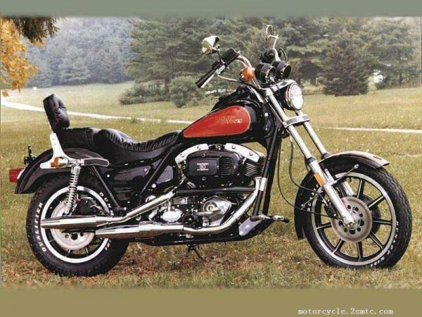 1988 Harley-Davidson FLHTC 1340 (with sidecar) (reduced effect)