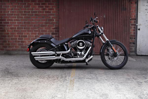 Harley-Davidson Softail Blackline #1