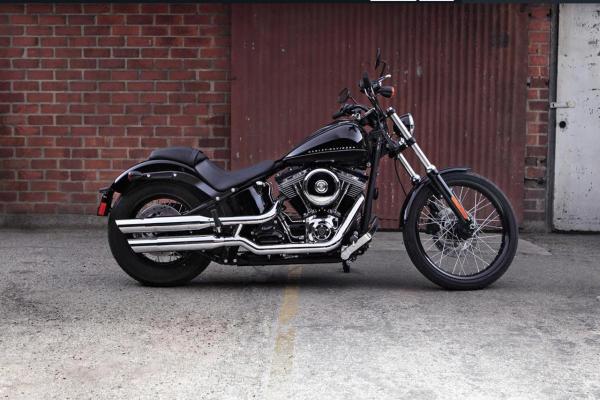 Harley-Davidson Softail Blackline Dark Custom #1