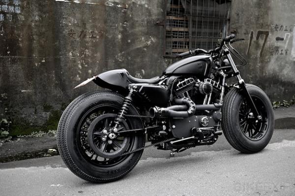 Harley-Davidson Sportster Forty-Eight Dark Custom
