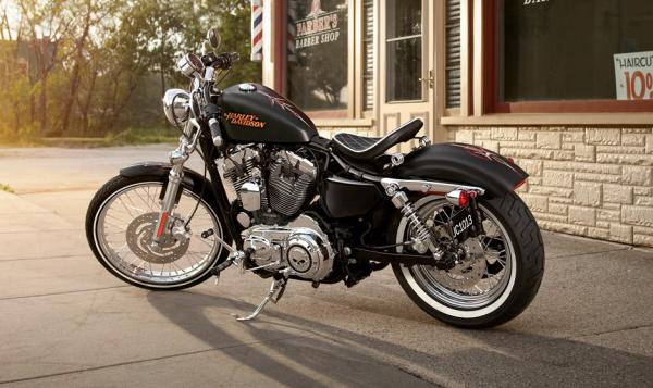 Harley-Davidson Sportster Seventy-Two Dark Custom #1