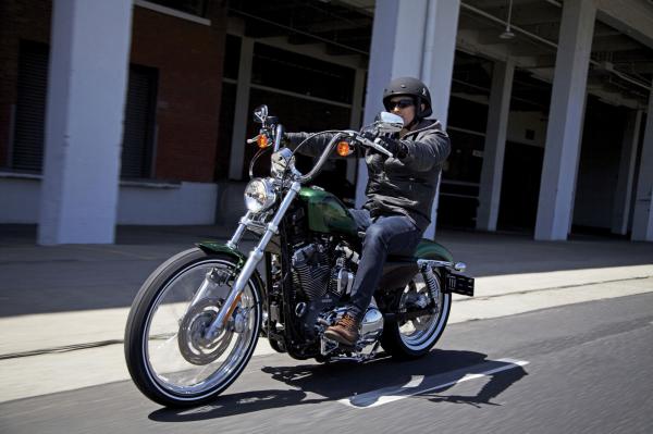 2014 Harley-Davidson Sportster Seventy-Two Dark Custom