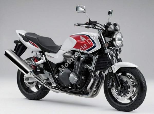2011 Honda CB1300SA