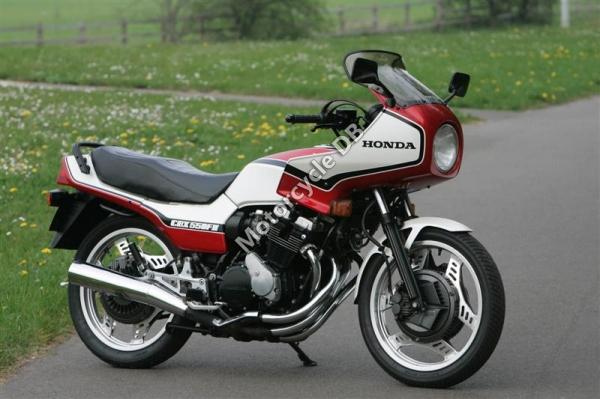 1982 Honda CBX550F (reduced effect)
