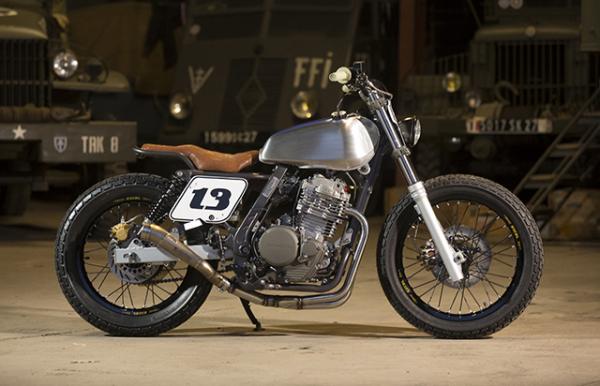 1989 Honda NX650 Dominator (reduced effect)