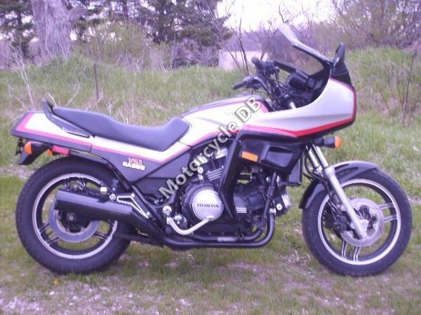 1984 Honda VF1100S Sabre V65