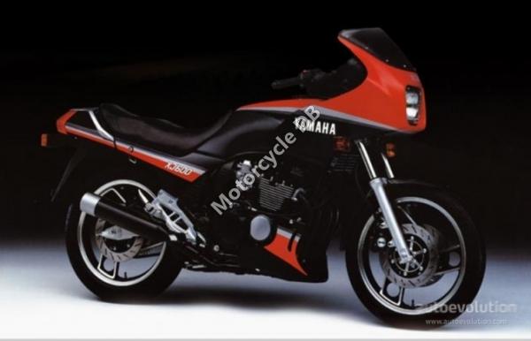 1990 Honda VT600C (reduced effect)
