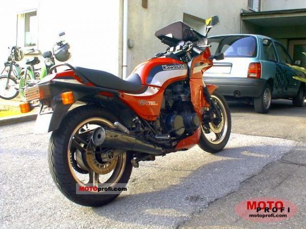 Kawasaki GPZ750 1987 #1