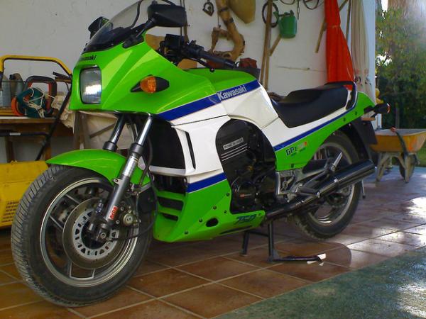 1985 Kawasaki GPZ750R