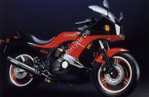 1990 Kawasaki VN750 Twin (reduced effect)