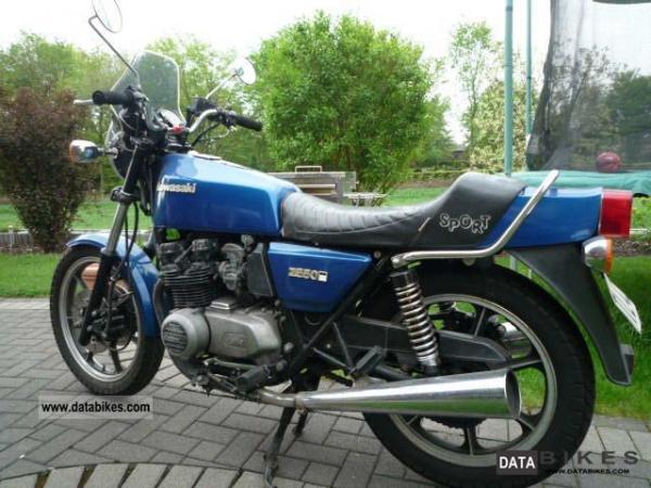 1986 Kawasaki Z550 Sport