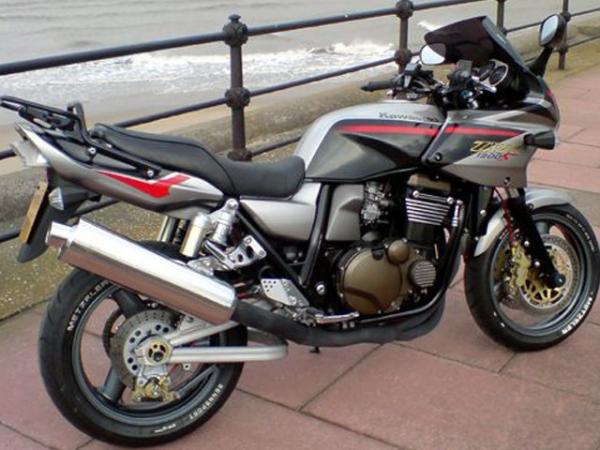 Kawasaki ZRX1200S