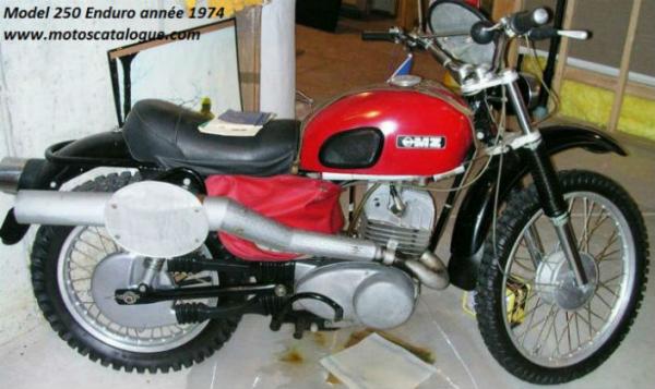 1982 MuZ ETZ 250 (with sidecar)