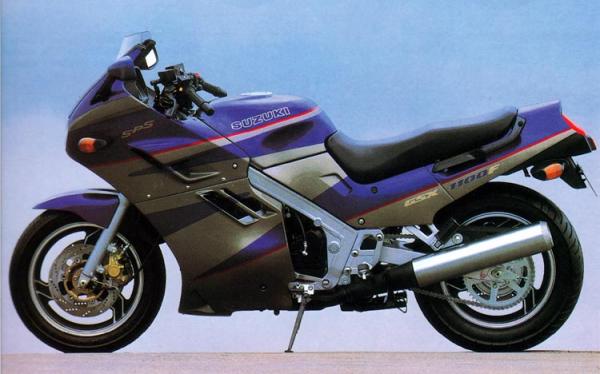 1988 Suzuki GSX 1100 F (reduced effect)