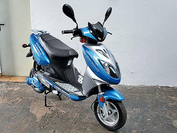 The high performing scooty Innoscooter EM 2500 L