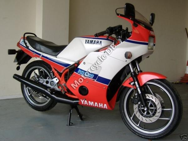 1990 Yamaha RD 350 F (reduced effect)