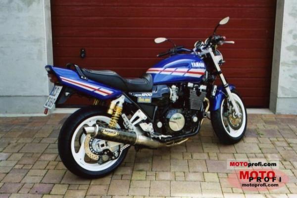 1998 Yamaha XJR 1200 SP