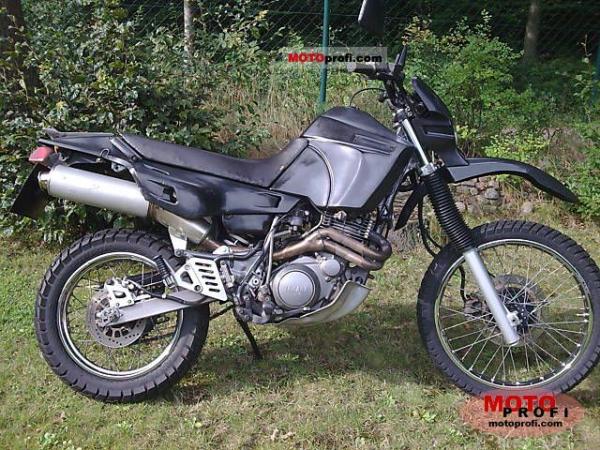 1992 Yamaha XT 600 K (reduced effect)